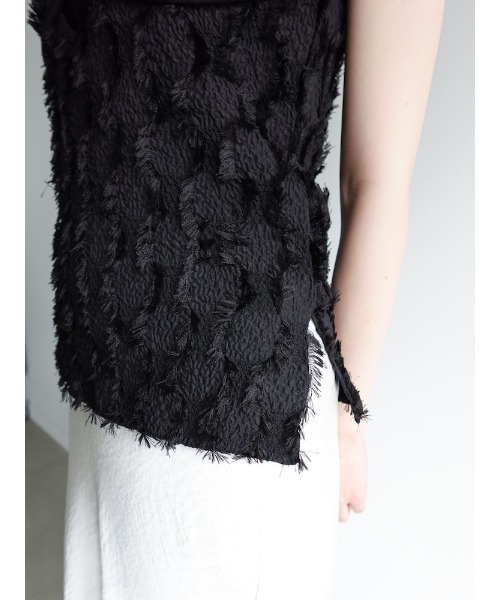 sahara(サハラ)の「Fluffy Cutout Top/フラッフィーカットアウトトップ(その他トップス・レディース・ブラック/ライトブルー/ホワイト・FREE)」の4枚目の写真