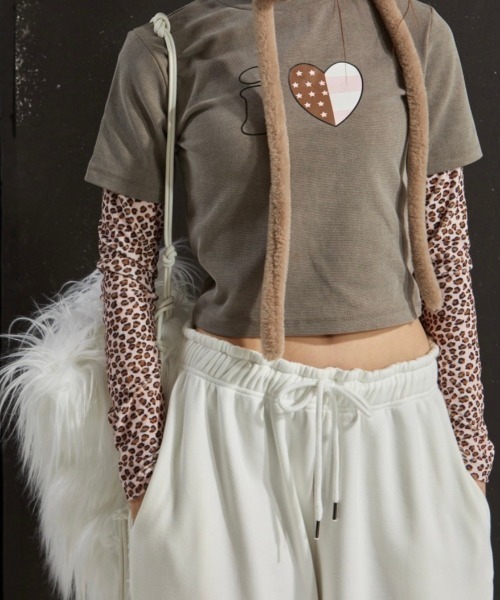 GATELESS(ゲートレス)の「【GATELESS】LONG FUR SHOULDER BAG / 【ゲートレス】ロングファーショルダーバッグ(ショルダーバッグ・レディース・グレー/ホワイト・ONE SIZE)」の18枚目の写真