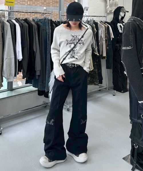 GATELESS(ゲートレス)の「【GATELESS】LONG FUR SHOULDER BAG / 【ゲートレス】ロングファーショルダーバッグ(ショルダーバッグ・レディース・グレー/ホワイト・ONE SIZE)」の12枚目の写真