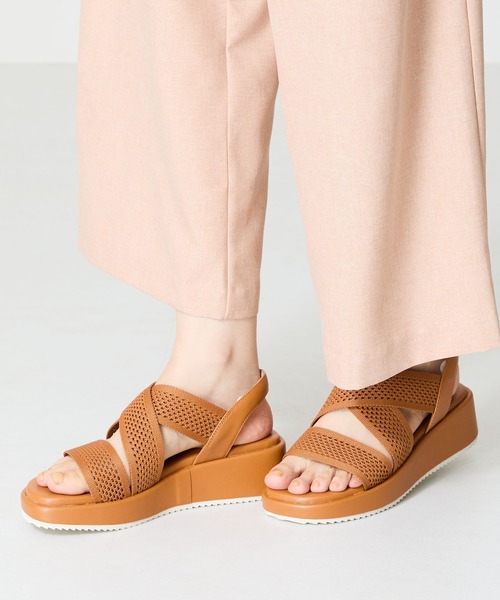 WA ORiental TRaffic(ダブルエーオリエンタルトラフィック)の「厚底ニット編みサンダル/52202(サンダル・レディース・ブラック/キャメル・LL/L/M/S)」の14枚目の写真