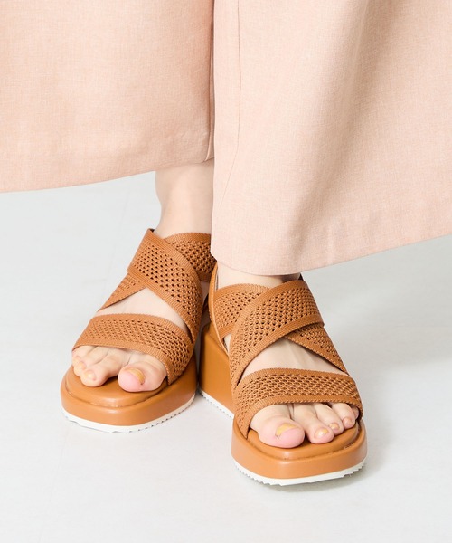 WA ORiental TRaffic(ダブルエーオリエンタルトラフィック)の「厚底ニット編みサンダル/52202(サンダル・レディース・ブラック/キャメル・LL/L/M/S)」の15枚目の写真