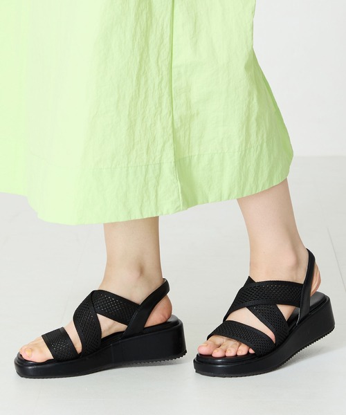 WA ORiental TRaffic(ダブルエーオリエンタルトラフィック)の「厚底ニット編みサンダル/52202(サンダル・レディース・ブラック/キャメル・LL/L/M/S)」の6枚目の写真