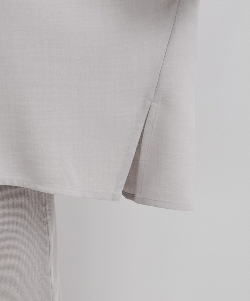 le cercle ADAM ET ROPE'(ルセルクルアダムエロペ)の「【セットアップ対応】タンブラーオックスバックフリルブラウス(シャツ/ブラウス・レディース・ライトグレー/チャコールグレー/ベージュ・FREE)」の13枚目の写真