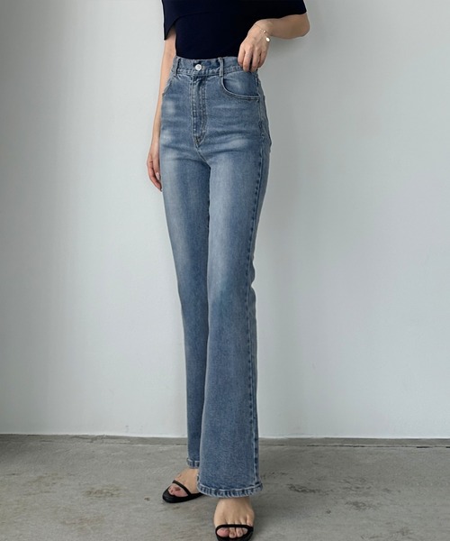コメントフォロー割有‼️Louere ルエレ ストレッチフレアデニムパンツ ブルー Louere ストレッチフレアデニムパンツ[品番：AMTW0012444
