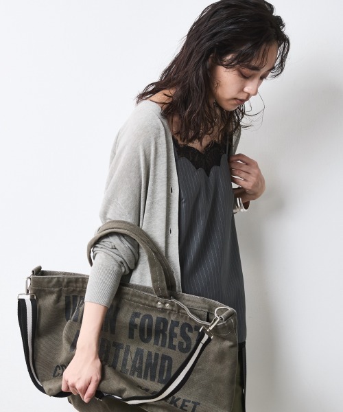 CHIC STYLE(シックスタイル)の「プリントトートバッグ シックスタイル(トートバッグ・レディース・チャコール/ブラウン/カーキ/グレー系/レオパード・FREE)」の7枚目の写真
