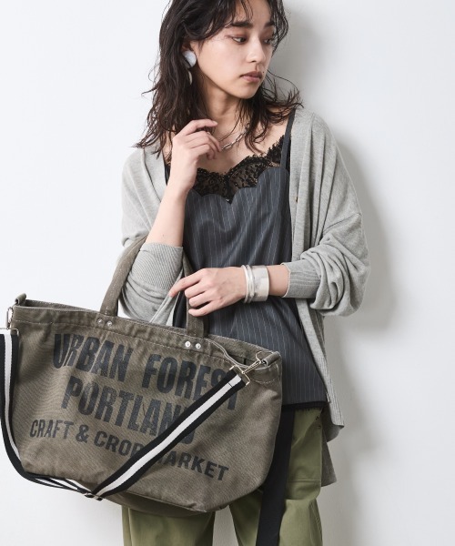 CHIC STYLE(シックスタイル)の「プリントトートバッグ シックスタイル(トートバッグ・レディース・チャコール/ブラウン/カーキ/グレー系/レオパード・FREE)」の22枚目の写真