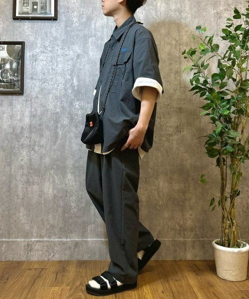 CONVERSE（コンバース）の「【CONVERSE】シアサッカーＳＳシャツ（シャツ/ブラウス・メンズ・ブラック/ネイビー・M/L）」の4枚目の写真