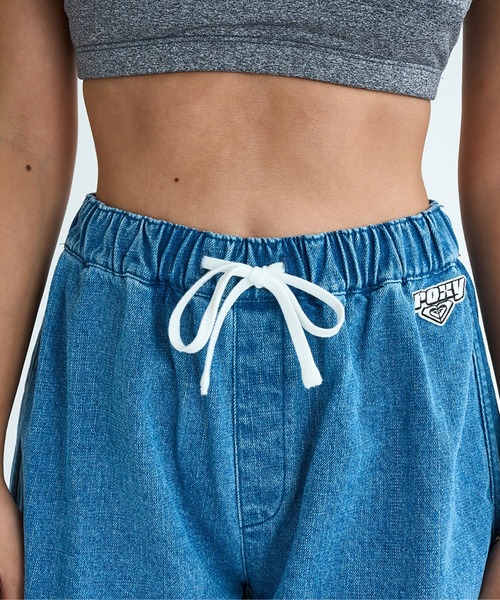 ROXY（ロキシー）の「BRING /ロキシードローコード付きウエストゴムデニムショートパンツ（その他パンツ・レディース・インディゴブルー/ブルー・SMALL/MEDIUM/LARGE）」の15枚目の写真
