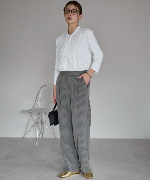 etre pret(エトレプレ)の「多サイズ展開 ボウタイ風七分袖ブラウス(Tシャツ/カットソー・レディース・ブラック/ホワイト・LL/L/M/S/3L)」の20枚目の写真
