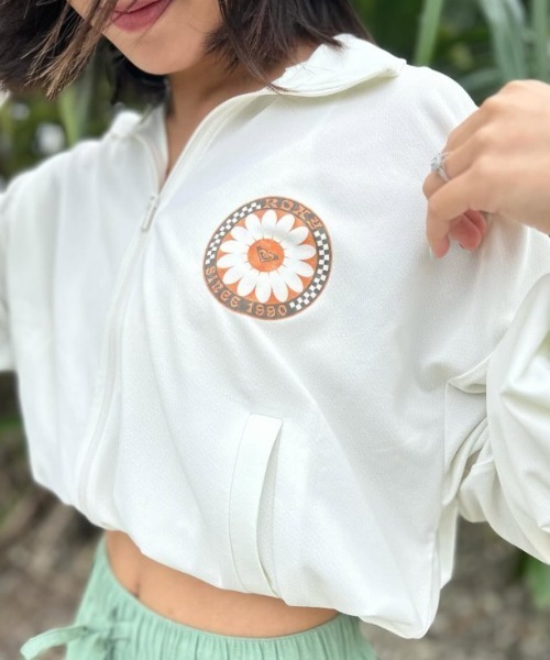 ROXY(ロキシー)の「WILD FLOWER ZIP /ロキシー水陸両用ドローコード付きショート丈(短丈)ジップアップラッシュガード(水着)(ラッシュガード・レディース・ホワイト/ブラック/パープル・SMALL/MEDIUM/LARGE)」の2枚目の写真