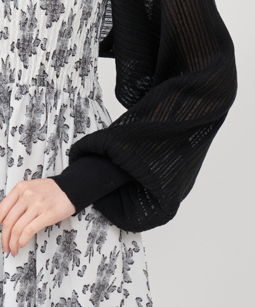 ROYAL PARTY（ロイヤルパーティー）の「シアーニットボレロ（カーディガン/ボレロ・レディース・ブラック/オフホワイト/グレー・FREE）」の10枚目の写真