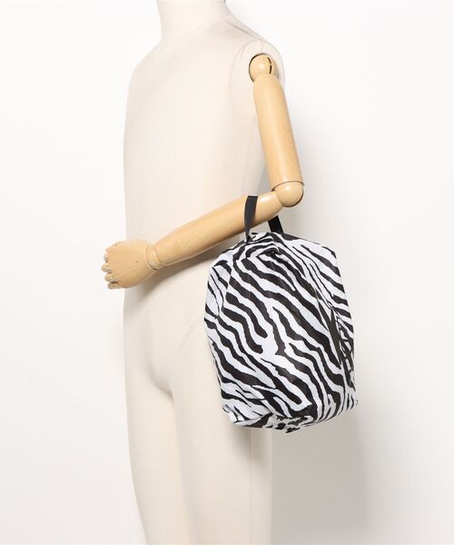 ADAM ET ROPE'（アダムエロペ）の「SPEED MC Proof Zebra L（ネックレス・レディース・ホワイト・FREE）」の5枚目の写真