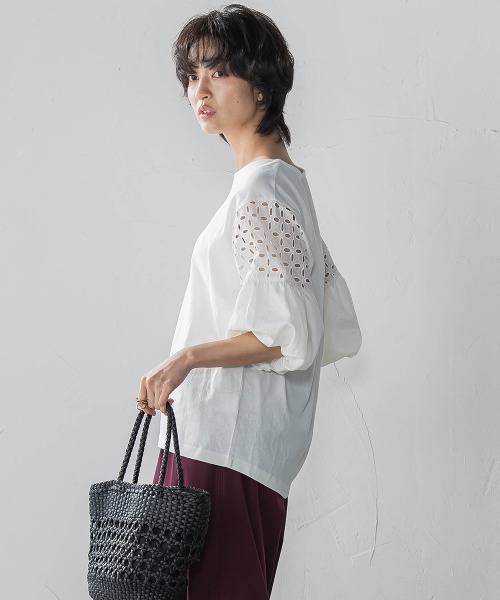 MAYSON GREY(メイソングレイ)の「【WEB限定】刺繍レーススリーブプルオーバー≪洗濯機で洗える≫(Tシャツ/カットソー・レディース・ホワイト/ブラック・M)」の16枚目の写真