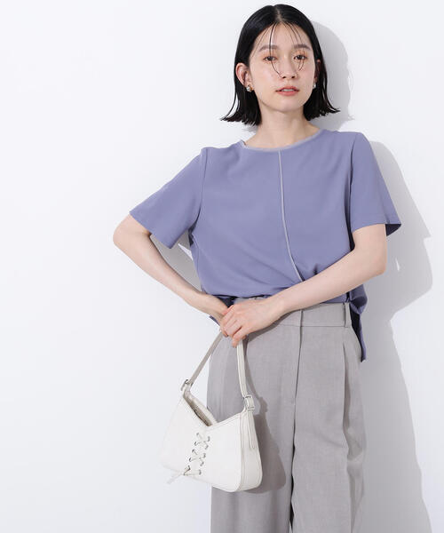 N.（N. Natural Beauty Basic）（エヌエヌナチュラルビューティーベーシック）の「シフォンラインＴブラウス（シャツ/ブラウス・レディース・グレイッシュベージュ/オフホワイト/ダークブルー・MEDIUM）」の6枚目の写真