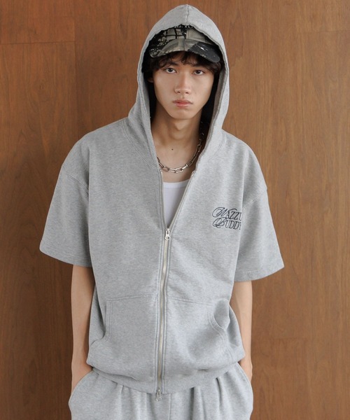 ★ページ セール】《UNISEX/セットアップ対応》ロゴジップフーディ