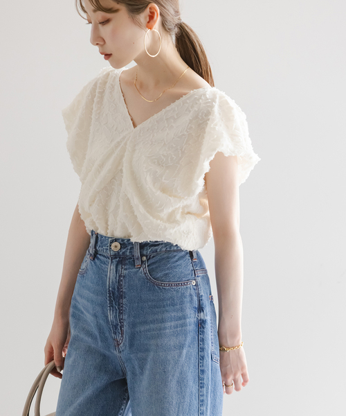 Noble（ノーブル）の「【洗える】レオパードジャガードデコルテVブラウス（シャツ/ブラウス・レディース・ホワイト系その他/キャメル・FREE）」の9枚目の写真