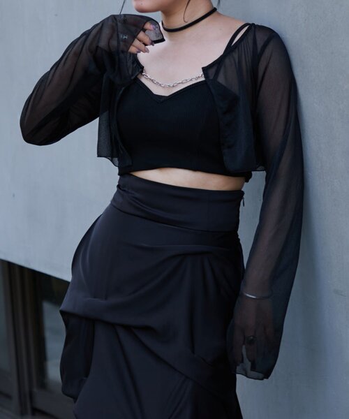 Mavie..7（メヴィセットゥ）の「【Mavie..7】フロントチェーンシアーカーデ（Tシャツ/カットソー・レディース・ブラック/オフホワイト・FREE）」の2枚目の写真