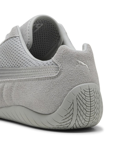 PUMA(プーマ)の「SPEEDCAT PREMIUM 403902-02(スニーカー・メンズ・グレー・26.0cm/25.5cm/25.0cm/24.5cm/24.0cm/23.5cm/29.0cm/28.5cm/28.0cm/27.5cm/27.0cm/26.5cm/23.0cm/22.5cm)」の6枚目の写真