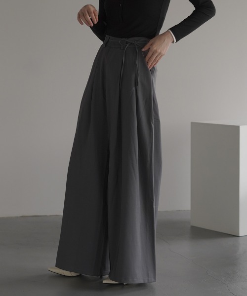 Clum（クルム）の「2-pleat wide slacks pants skirsla pants / 2タックワイドスラックスパンツ スカスラパンツ（スラックス・レディース・ブラック/グレー/ブラウン・SMALL/MEDIUM/LARGE）」の16枚目の写真