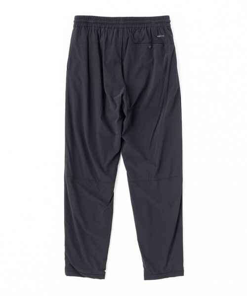 UNFILO(アンフィーロ)の「ハイストレッチムーブ ジョグパン(その他パンツ・レディース・ブラック系・SMALL/MEDIUM/LARGE/X-LARGE)」の4枚目の写真
