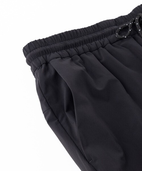 UNFILO(アンフィーロ)の「ハイストレッチムーブ ジョグパン(その他パンツ・レディース・ブラック系・SMALL/MEDIUM/LARGE/X-LARGE)」の12枚目の写真