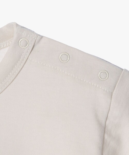 agnes b.(アニエスベー)の「ベビー ロゴ コットン 半袖 Tシャツ Agneau(Tシャツ/カットソー・キッズ・ベージュ・2YEAR/1YEAR/18M)」の4枚目の写真