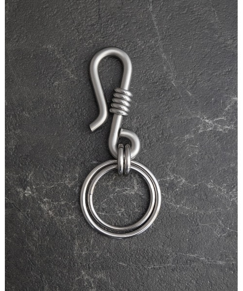 SBG(エスビー)の「インフルエンサー ken × SBG ツイストダブルフープキーリング(キーケース/キーアクセサリー・メンズ・シルバー・FREE)」の18枚目の写真