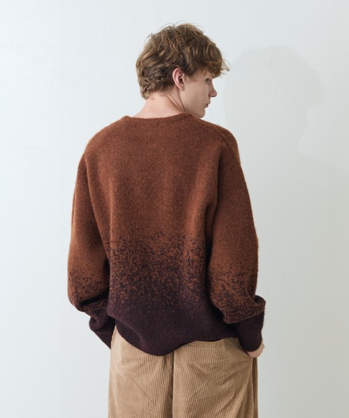 Lui's（ルイス）の「【Neucon/ニューコン】バイカラーグラデーションオーバーサイズシャギーニット（ニット/セーター・メンズ・ブラウン/ブラック・1/2）」の16枚目の写真