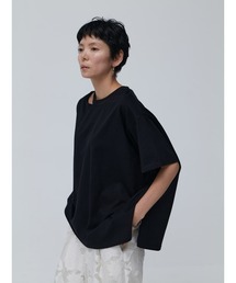 【NEW素材】ネックデザインTシャツ