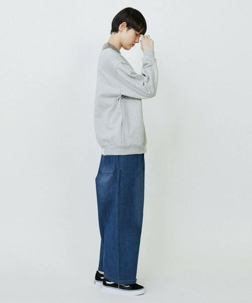 FRAPBOIS（フラボア）の「リブネックスウェット（スウェット・レディース・グレー/ブラック・1/2）」の5枚目の写真