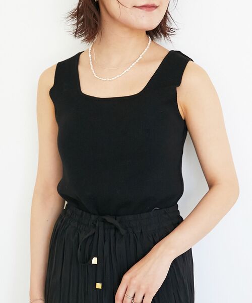 le.coeur blanc(ルクールブラン)の「2WAYニットタンク(ニット/セーター・レディース・ゴールド/ダークブラウン/オフホワイト/シルバー/ブラック・38)」の2枚目の写真