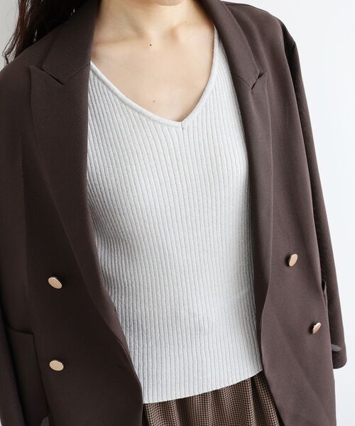 le.coeur blanc(ルクールブラン)の「2WAYニットタンク(ニット/セーター・レディース・ゴールド/ダークブラウン/オフホワイト/シルバー/ブラック・38)」の9枚目の写真