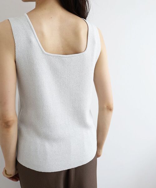 le.coeur blanc(ルクールブラン)の「2WAYニットタンク(ニット/セーター・レディース・ゴールド/ダークブラウン/オフホワイト/シルバー/ブラック・38)」の15枚目の写真