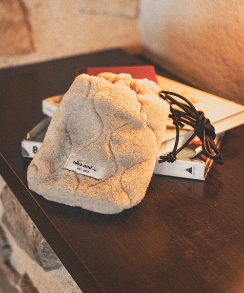 niko and...（ニコアンド）の「オリジナルキルト巾着ショルダーバッグ（ショルダーバッグ・レディース・ブラウン/レッド/アイボリー/ブラック/イエロー/その他1/ホワイト系その他/グリーン/ライトブルー/ブラック系その他・0）」の5枚目の写真