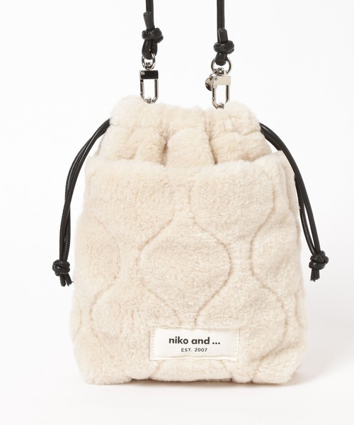 niko and...（ニコアンド）の「オリジナルキルト巾着ショルダーバッグ（ショルダーバッグ・レディース・ブラウン/レッド/アイボリー/ブラック/イエロー/その他1/ホワイト系その他/グリーン/ライトブルー/ブラック系その他・0）」の14枚目の写真