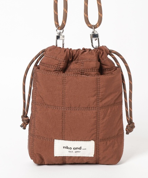 niko and...（ニコアンド）の「オリジナルキルト巾着ショルダーバッグ（ショルダーバッグ・レディース・ブラウン/レッド/アイボリー/ブラック/イエロー/その他1/ホワイト系その他/グリーン/ライトブルー/ブラック系その他・0）」の17枚目の写真