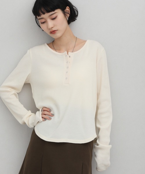NOGLE（ノグル）の「【NOGLE/ノグル】ワッフルヘンリーネックトップス（Tシャツ/カットソー・レディース・アイボリー/ブラック/グレー/ブルー/ブラウン/ネイビー・FREE）」の19枚目の写真