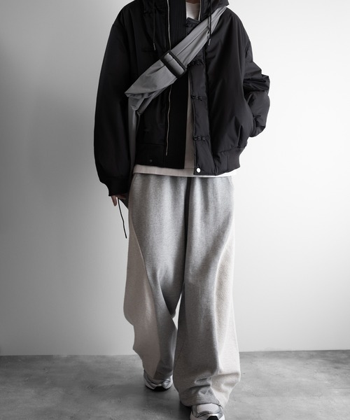 RUUBON(ルーボン)の「【RUUBON】padded hooded kung fu jacket / パデッド フーデッド カンフー ジャケット(ブルゾン・メンズ・ブラック・L/M/S)」の2枚目の写真