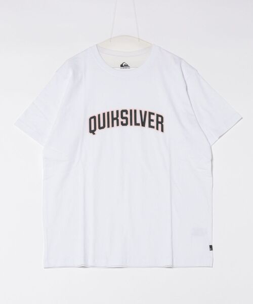 Quiksilver(クイックシルバー)の「SCHOLAR SHIP ST /クイックシルバーロゴフロントプリント半袖Tシャツ(Tシャツ/カットソー・メンズ・ホワイト/カーキ/ネイビー・LARGE/MEDIUM/X-LARGE)」の1枚目の写真