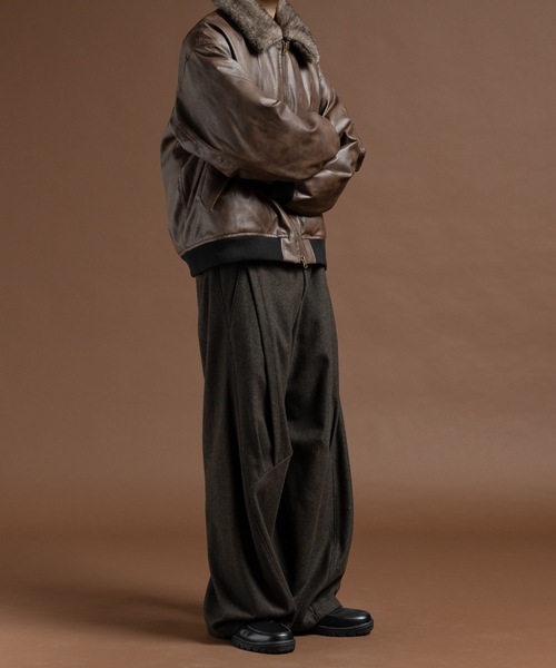 CASPER JOHN（キャスパージョン）の「MA-1 bomber jacket/MA-1 ボンバージャケット（MA-1・メンズ・ブラウン/ブラック/ブラック系その他・LARGE/MEDIUM/SMALL/X-SMALL）」の18枚目の写真