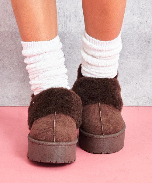 ANAP（アナップ）の「ファーバンド厚底スリッポン（スリッポン・レディース・ライトベージュ/ブラウン・S/LL/L/M）」の4枚目の写真