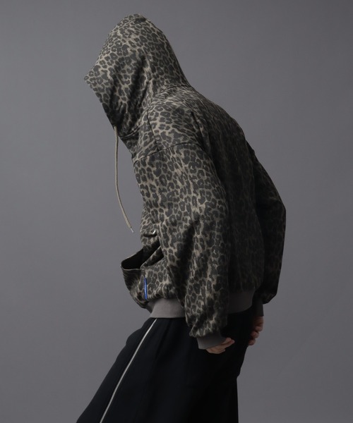 SEQUENZ（シークエンズ）の「【SEQUENZ（シークエンズ）】APPLIQUE APPLIQUE ZIP/P/K（パーカー・メンズ・レオパード/ブラック・S/M/L）」の21枚目の写真