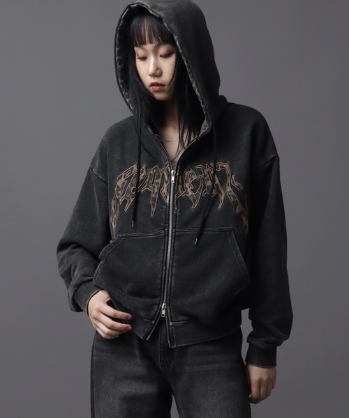 SEQUENZ（シークエンズ）の「【SEQUENZ（シークエンズ）】APPLIQUE APPLIQUE ZIP/P/K（パーカー・メンズ・レオパード/ブラック・S/M/L）」の11枚目の写真