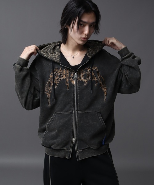 SEQUENZ（シークエンズ）の「【SEQUENZ（シークエンズ）】APPLIQUE APPLIQUE ZIP/P/K（パーカー・メンズ・レオパード/ブラック・S/M/L）」の3枚目の写真