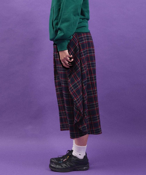 I am I in fact...(アイアムアイインファクト)の「TARTAN CHECK FULLMOON PANTS(その他パンツ・レディース・レッド/ブラック・FREE)」の8枚目の写真