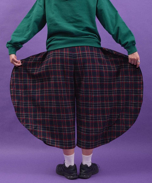 I am I in fact...(アイアムアイインファクト)の「TARTAN CHECK FULLMOON PANTS(その他パンツ・レディース・レッド/ブラック・FREE)」の10枚目の写真