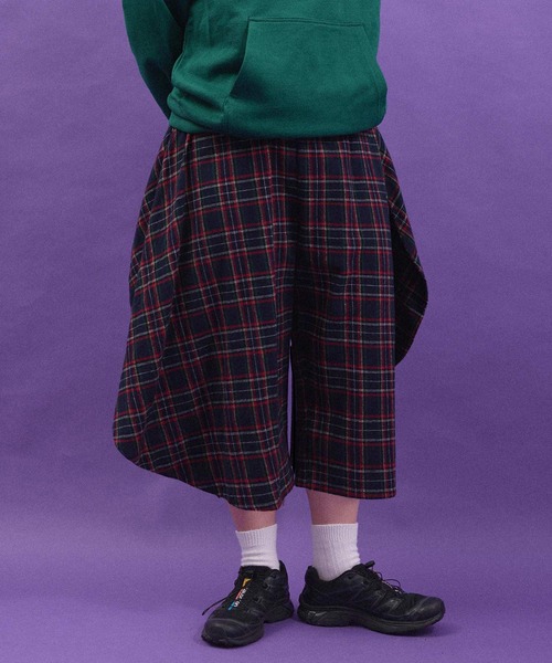 I am I in fact...(アイアムアイインファクト)の「TARTAN CHECK FULLMOON PANTS(その他パンツ・レディース・レッド/ブラック・FREE)」の9枚目の写真