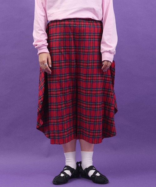 I am I in fact...(アイアムアイインファクト)の「TARTAN CHECK FULLMOON PANTS(その他パンツ・レディース・レッド/ブラック・FREE)」の17枚目の写真
