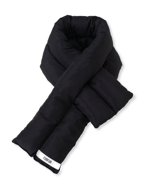 特別値下【美品】OSFURの高級ショール　クリスマス用紙袋5枚おまけ FURFUR｜ファーファーのストール/ショール（ブラック/黒色系・ワン