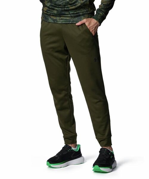 UNDER ARMOUR(アンダーアーマー)の「UAアーマーフリース カモ ジョガーパンツ(トレーニング/メンズ)(その他パンツ・メンズ・グリーン系・L/XL/3XL/M)」の1枚目の写真